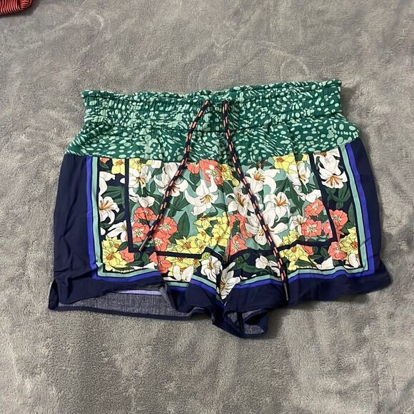 Anthropologie Hei Hei lotus shorts - Picture 1 of 6
